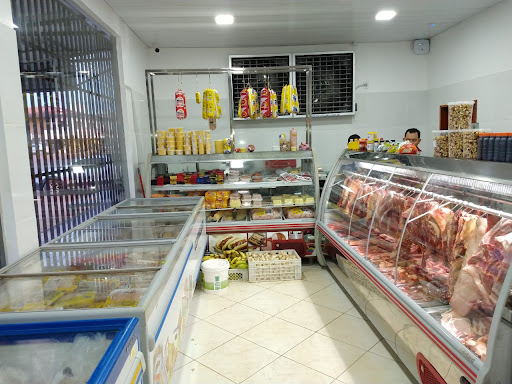 Frigorífico e Mercantil 2001 Prazer Em Vender Barato.